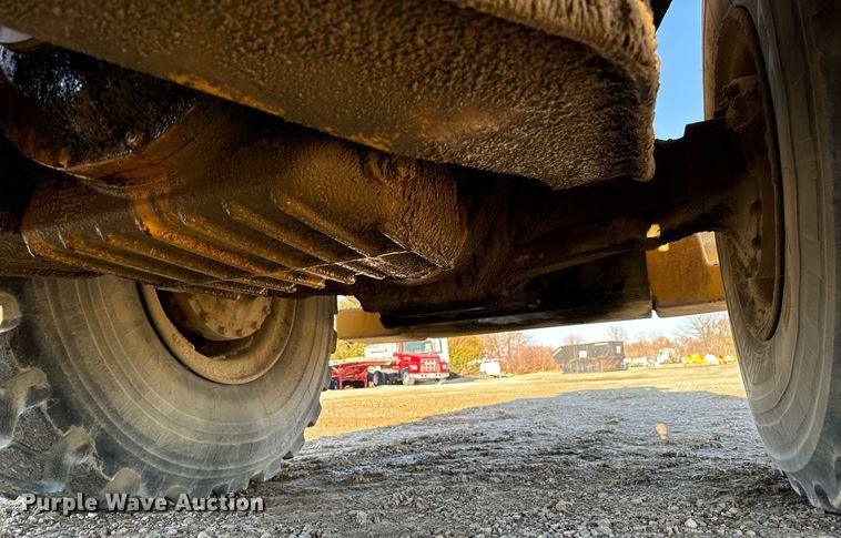 image for item DW2427 2000 Volvo L120C wheel loader