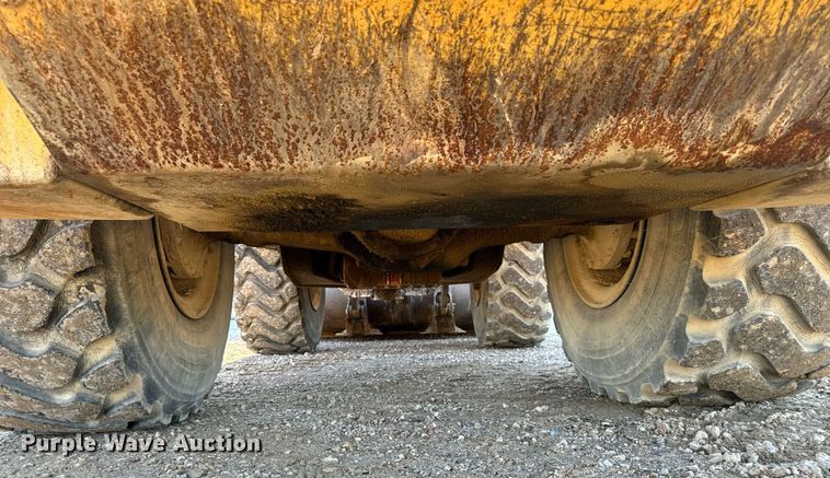 image for item DW2427 2000 Volvo L120C wheel loader