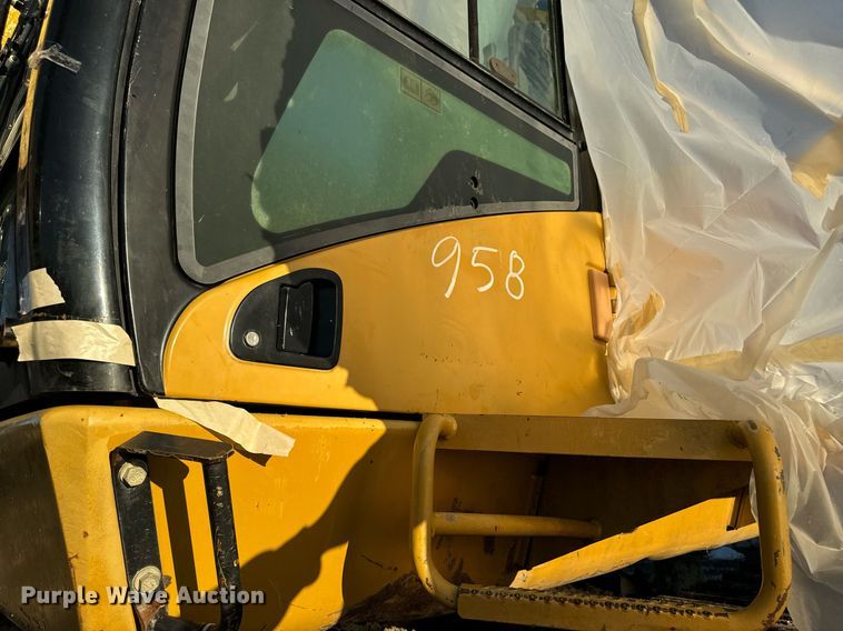 image for item DW2428 2008 Caterpillar 365C L excavator