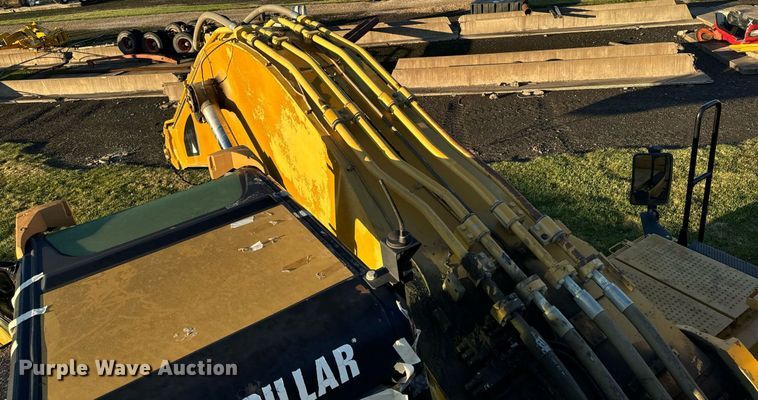 image for item DW2428 2008 Caterpillar 365C L excavator