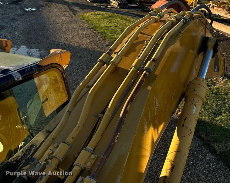 image for item DW2428 2008 Caterpillar 365C L excavator