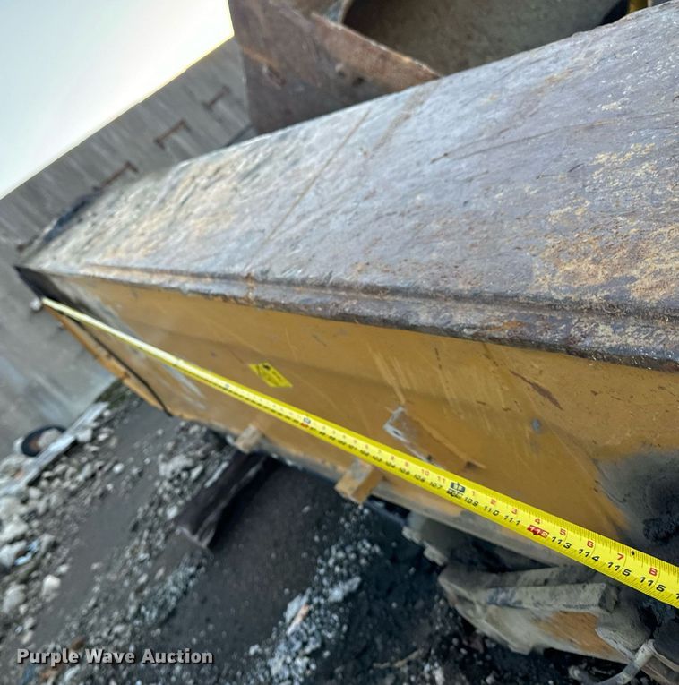 image for item DW2428 2008 Caterpillar 365C L excavator