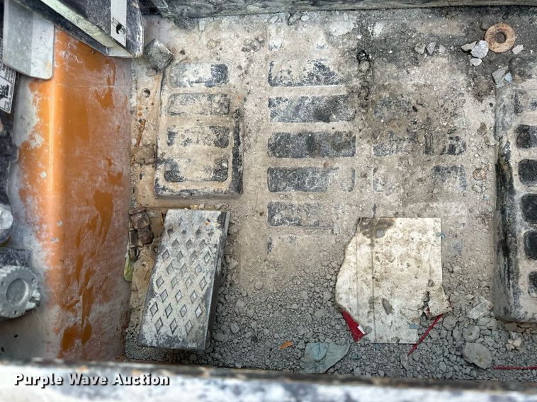 image for item DW2430 2011 Case SR175 skid steer loader