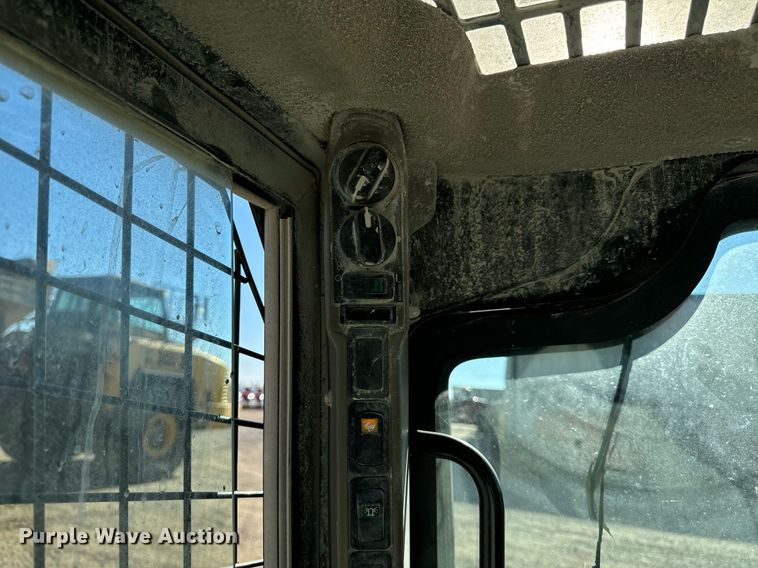 image for item DW2430 2011 Case SR175 skid steer loader