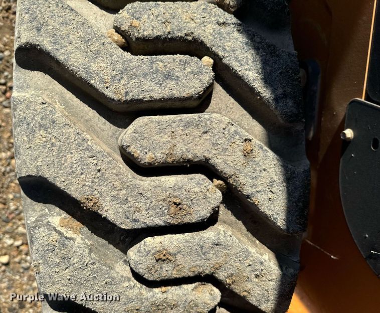 image for item DW2430 2011 Case SR175 skid steer loader