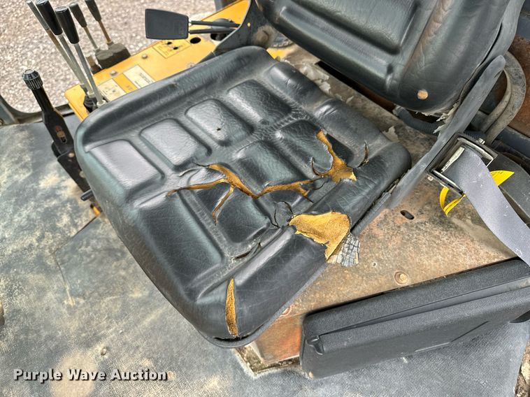 image for item DW2434 2003 Waldon Sweepmaster 250 broom