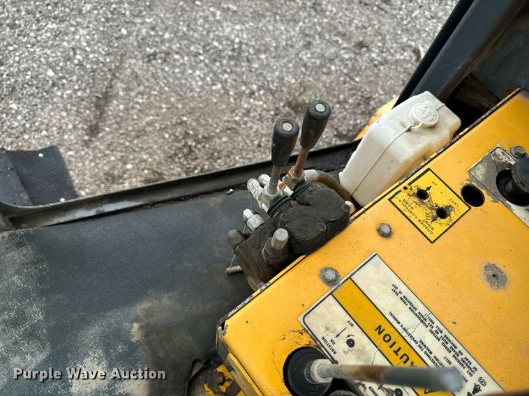 image for item DW2434 2003 Waldon Sweepmaster 250 broom