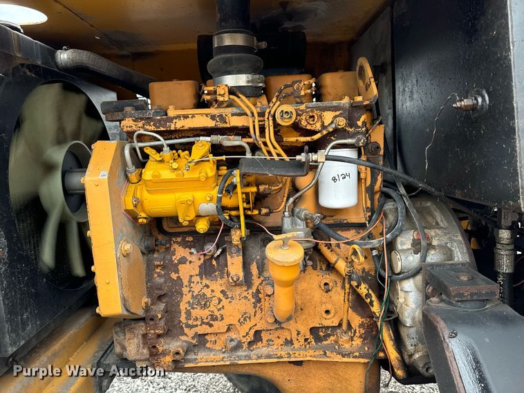 image for item DW2434 2003 Waldon Sweepmaster 250 broom