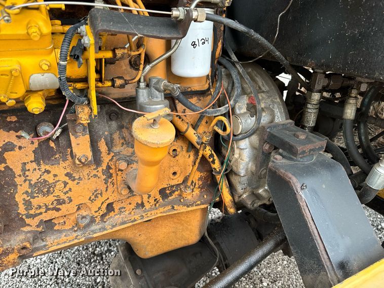 image for item DW2434 2003 Waldon Sweepmaster 250 broom