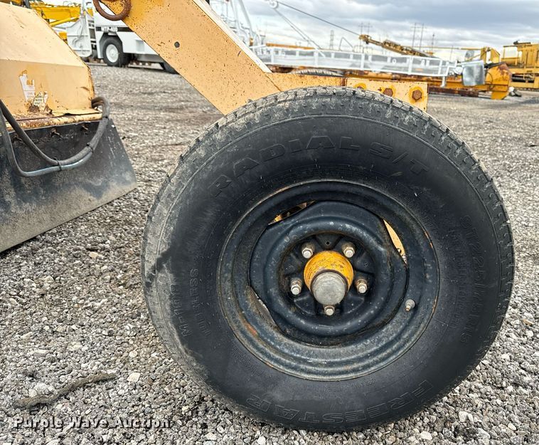 image for item DW2434 2003 Waldon Sweepmaster 250 broom