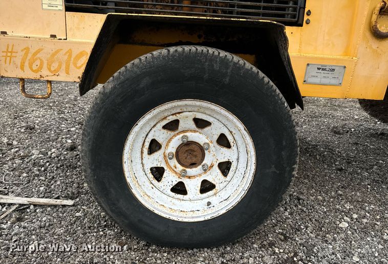 image for item DW2434 2003 Waldon Sweepmaster 250 broom