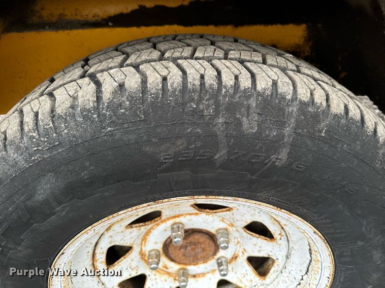 image for item DW2434 2003 Waldon Sweepmaster 250 broom