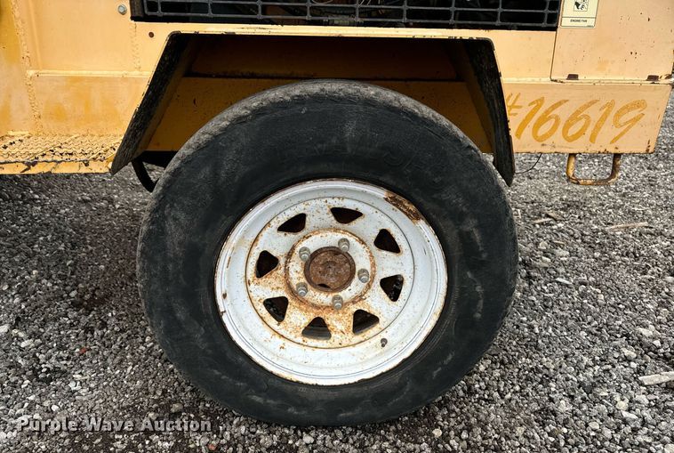 image for item DW2434 2003 Waldon Sweepmaster 250 broom