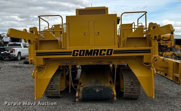 image for item DW2435 1988 Gomaco 9500 trimmer