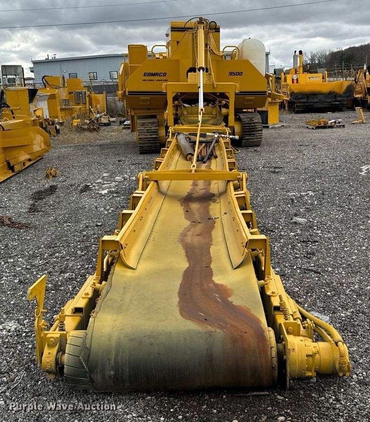 image for item DW2435 1988 Gomaco 9500 trimmer