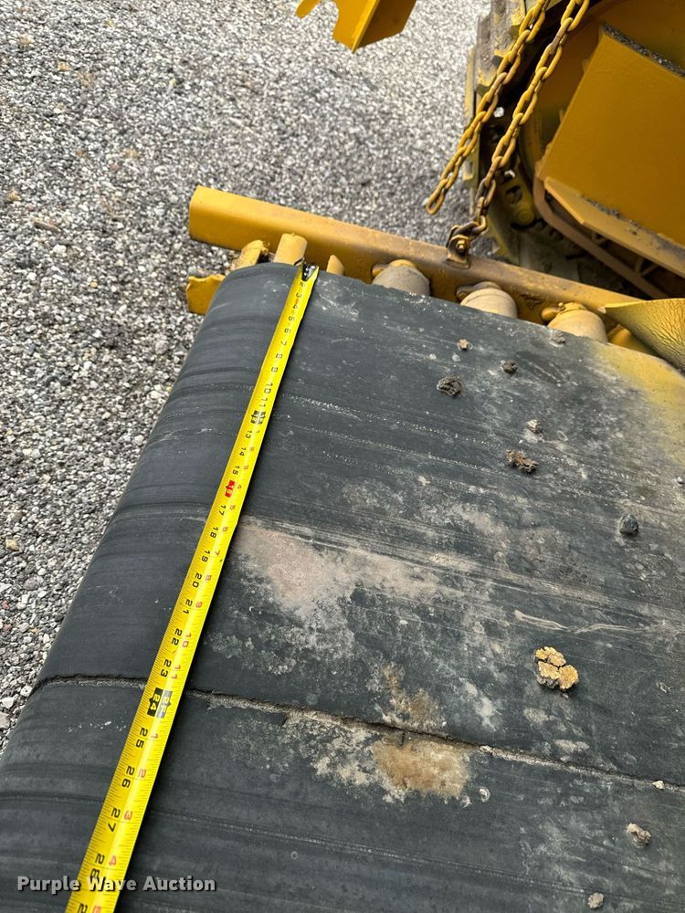 image for item DW2435 1988 Gomaco 9500 trimmer