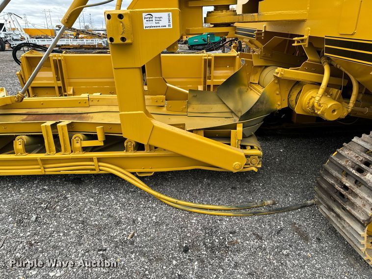 image for item DW2435 1988 Gomaco 9500 trimmer