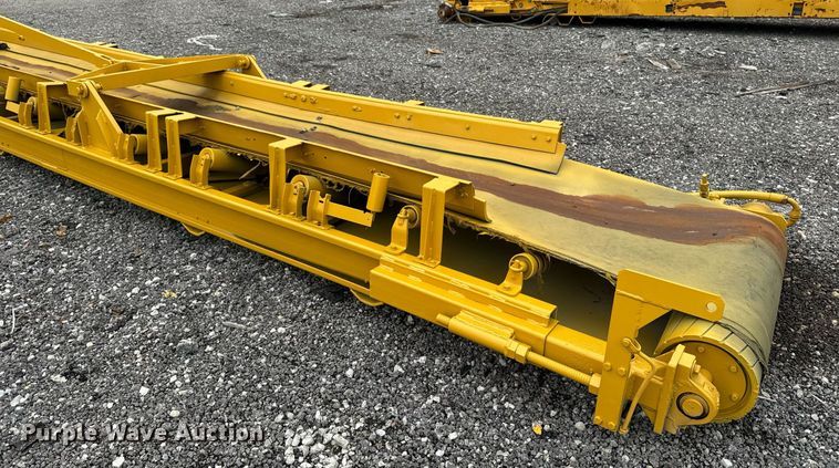 image for item DW2435 1988 Gomaco 9500 trimmer