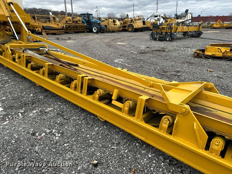 image for item DW2435 1988 Gomaco 9500 trimmer