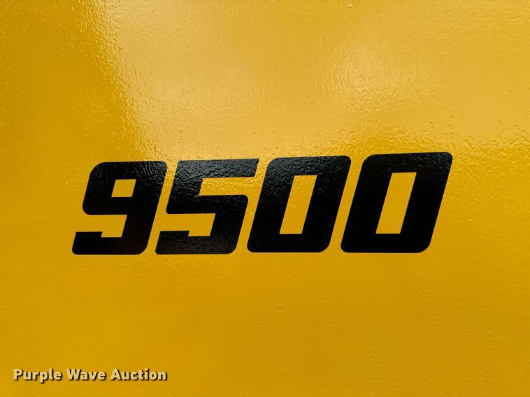 image for item DW2435 1988 Gomaco 9500 trimmer