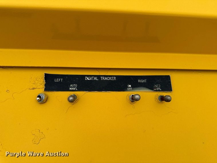 image for item DW2435 1988 Gomaco 9500 trimmer