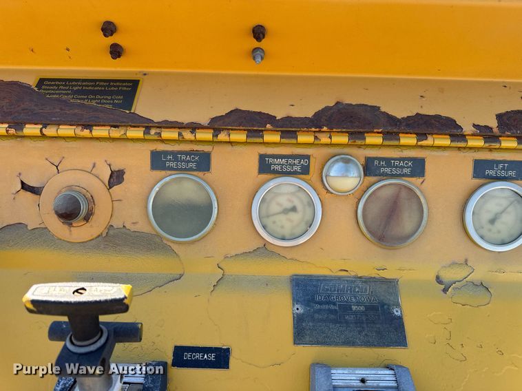 image for item DW2435 1988 Gomaco 9500 trimmer