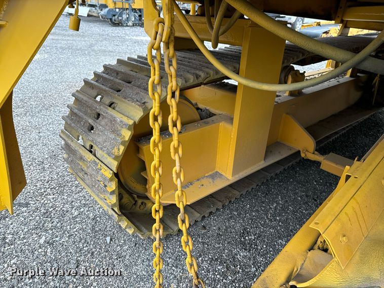 image for item DW2435 1988 Gomaco 9500 trimmer