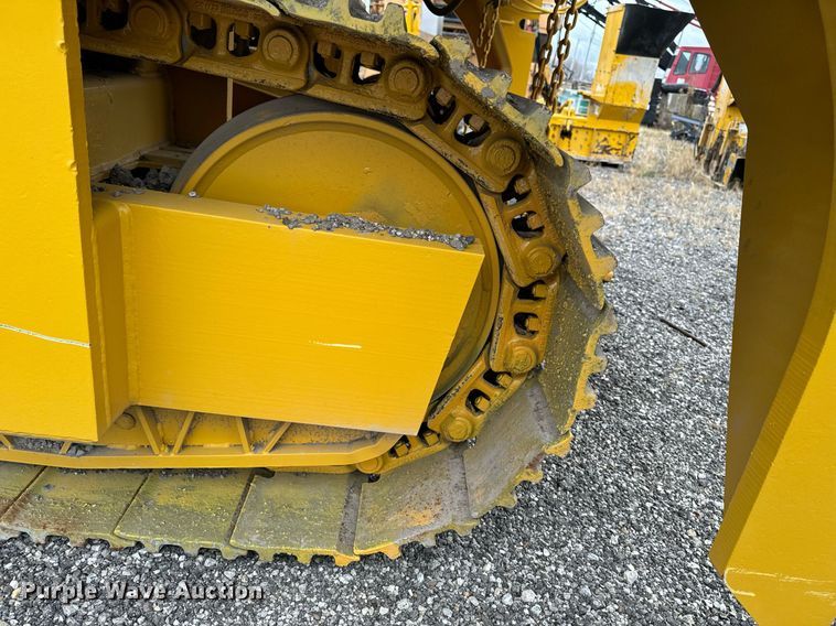 image for item DW2435 1988 Gomaco 9500 trimmer