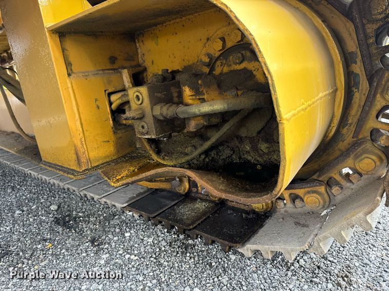 image for item DW2435 1988 Gomaco 9500 trimmer