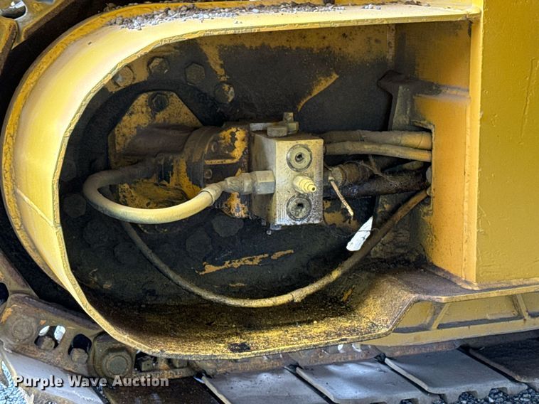 image for item DW2435 1988 Gomaco 9500 trimmer