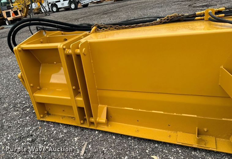 image for item DW2435 1988 Gomaco 9500 trimmer