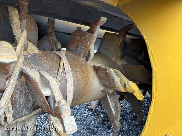 image for item DW2435 1988 Gomaco 9500 trimmer