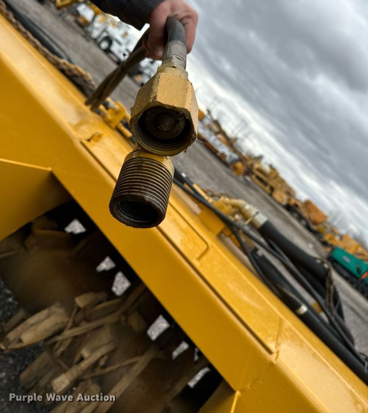 image for item DW2435 1988 Gomaco 9500 trimmer