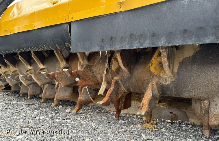 image for item DW2435 1988 Gomaco 9500 trimmer