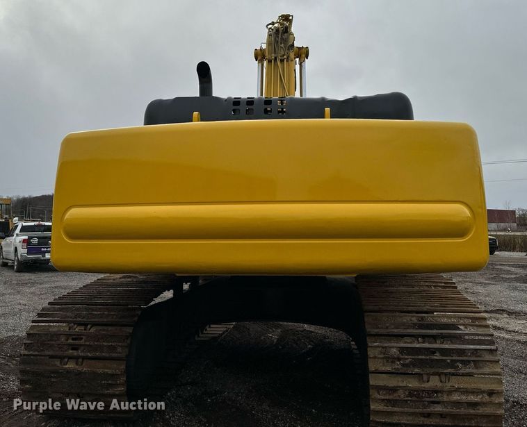 image for item DW2436 2003 Komatsu PC400 excavator