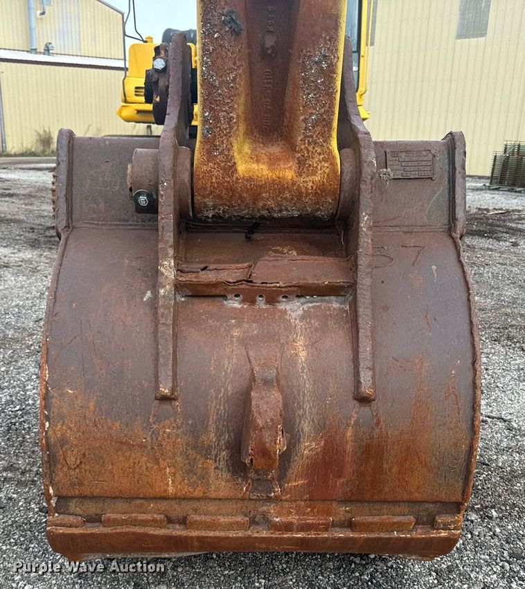 image for item DW2436 2003 Komatsu PC400 excavator