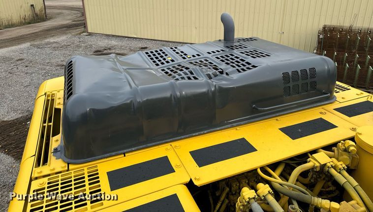 image for item DW2436 2003 Komatsu PC400 excavator