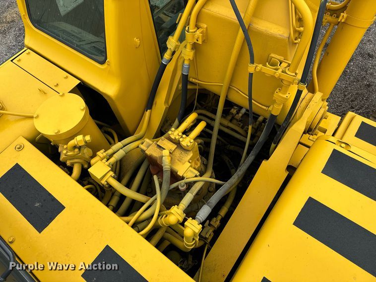 image for item DW2436 2003 Komatsu PC400 excavator