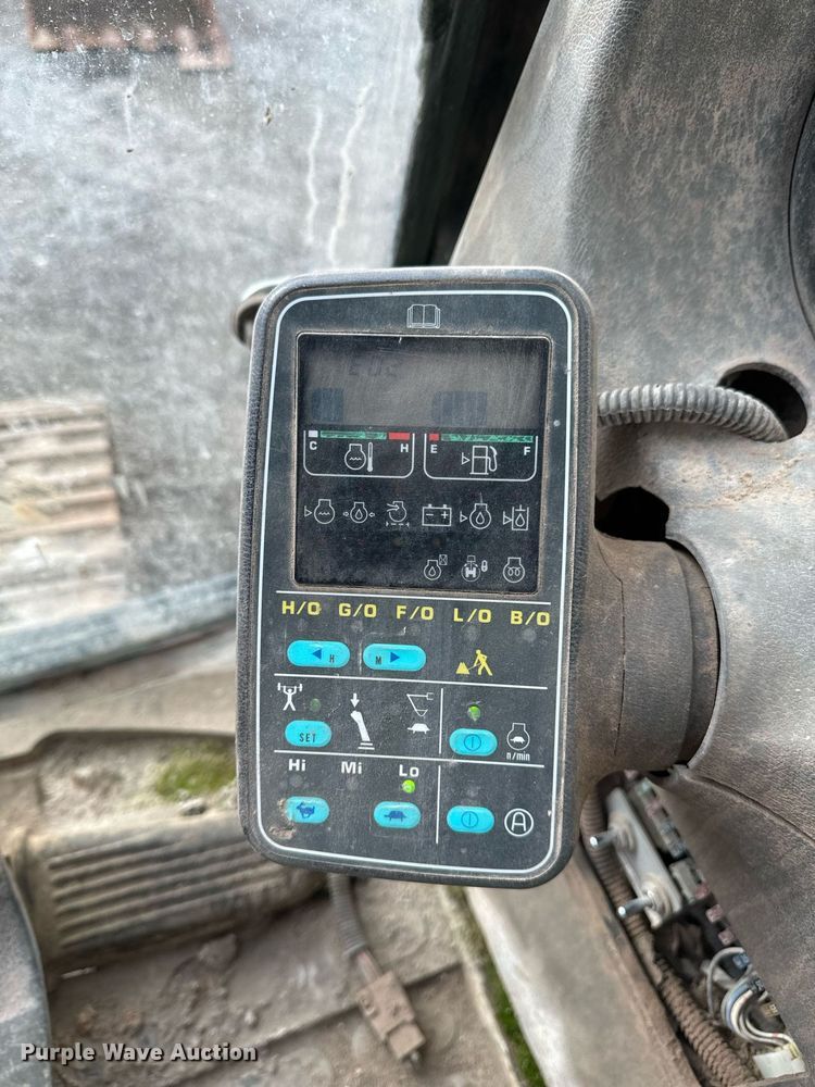 image for item DW2436 2003 Komatsu PC400 excavator