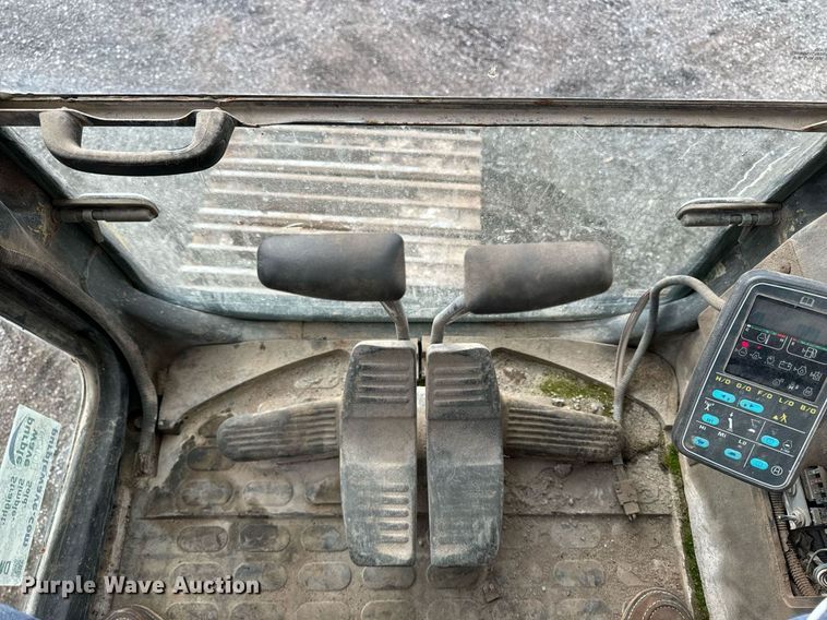 image for item DW2436 2003 Komatsu PC400 excavator