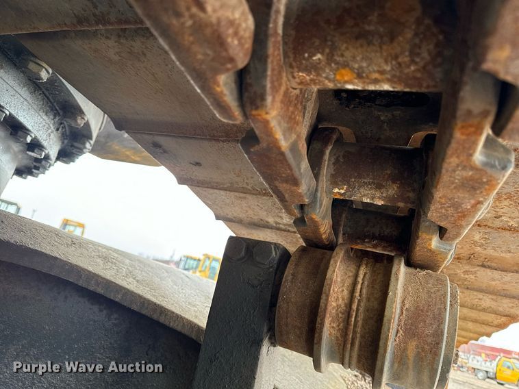 image for item DW2436 2003 Komatsu PC400 excavator