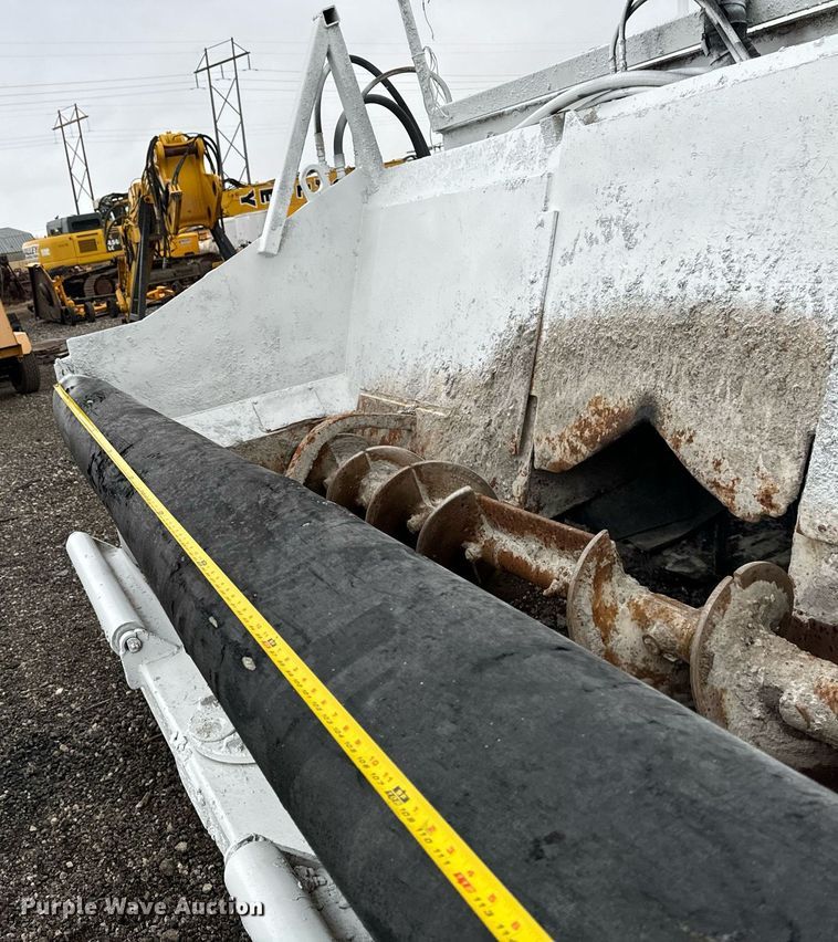 image for item DW2437 CMI MTP-400 roll material placer