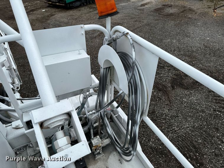 image for item DW2437 CMI MTP-400 roll material placer