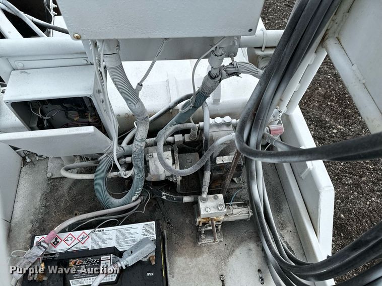 image for item DW2437 CMI MTP-400 roll material placer