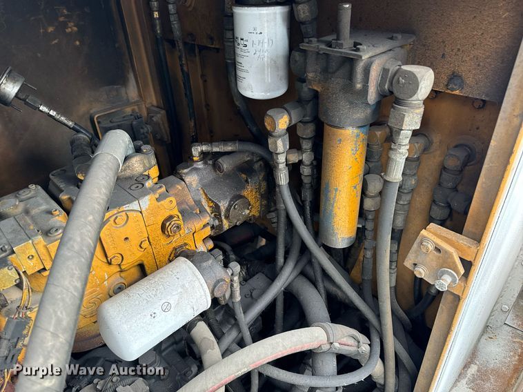 image for item DW2437 CMI MTP-400 roll material placer