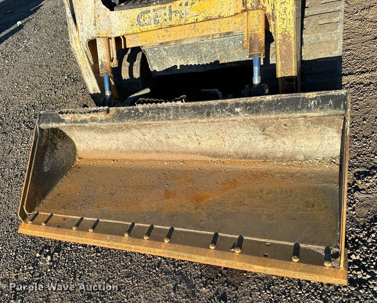 image for item DW2442 2012 Gehl CTL75 tracked skid steer loader