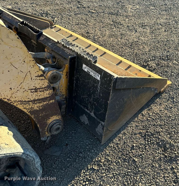 image for item DW2442 2012 Gehl CTL75 tracked skid steer loader