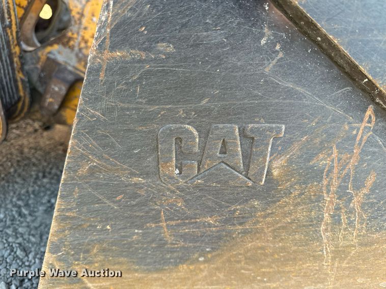 image for item DW2442 2012 Gehl CTL75 tracked skid steer loader