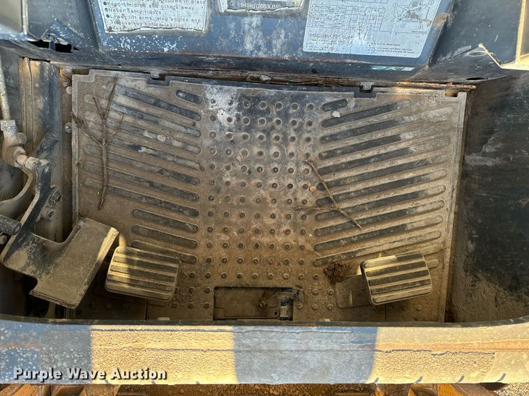 image for item DW2442 2012 Gehl CTL75 tracked skid steer loader