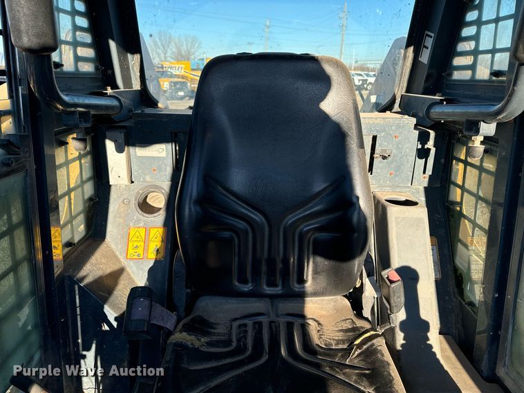 image for item DW2442 2012 Gehl CTL75 tracked skid steer loader